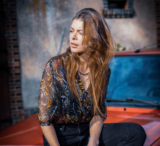 Identité visuelle Petite Série — Femme